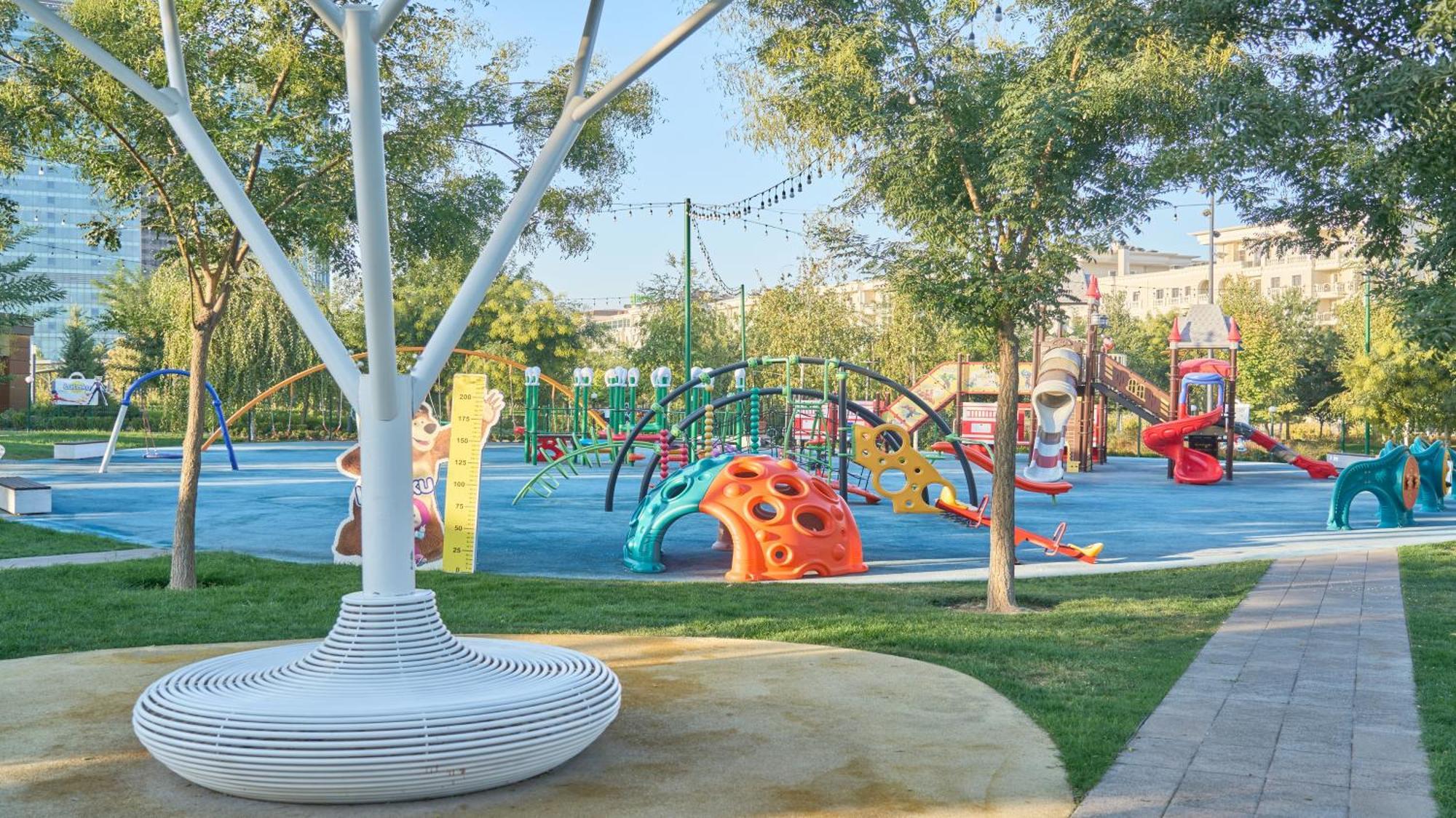 Holiday Inn Tashkent City By Ihg Екстериор снимка