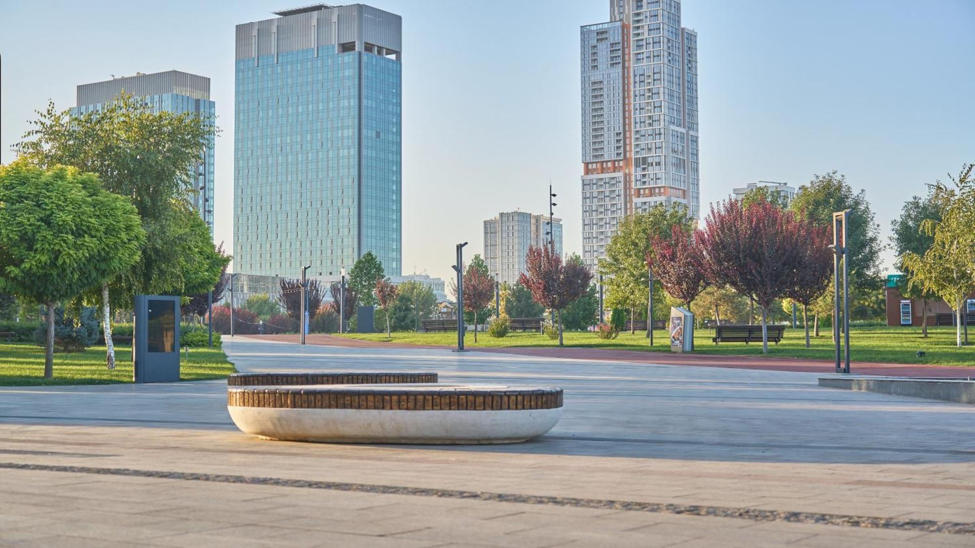 Holiday Inn Tashkent City By Ihg Екстериор снимка