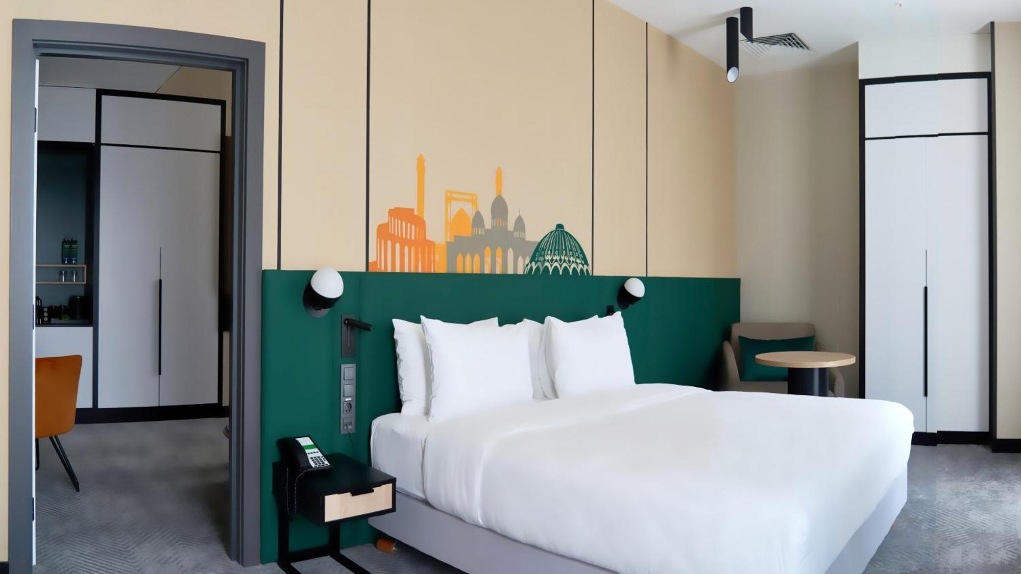 Holiday Inn Tashkent City By Ihg Екстериор снимка