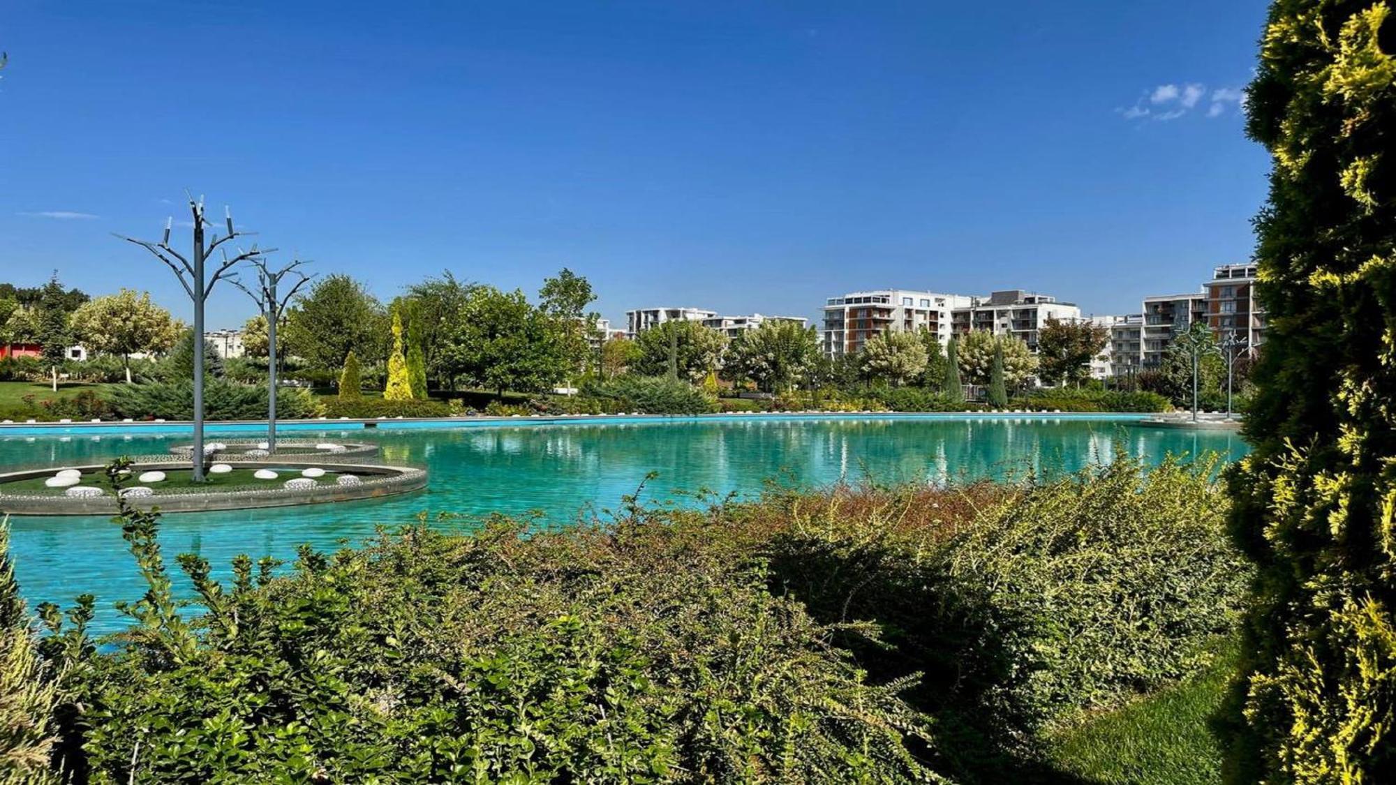 Holiday Inn Tashkent City By Ihg Екстериор снимка